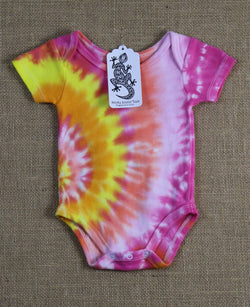 Tie Dye Baby Onesie Size 000 #08