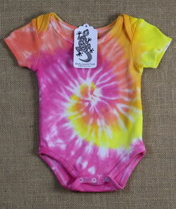 Tie Dye Baby Onesie Size 00  #014