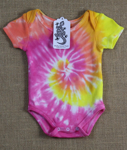 Tie Dye Baby Onesie Size 00  #014