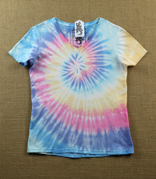 neck deep tie dye shirt